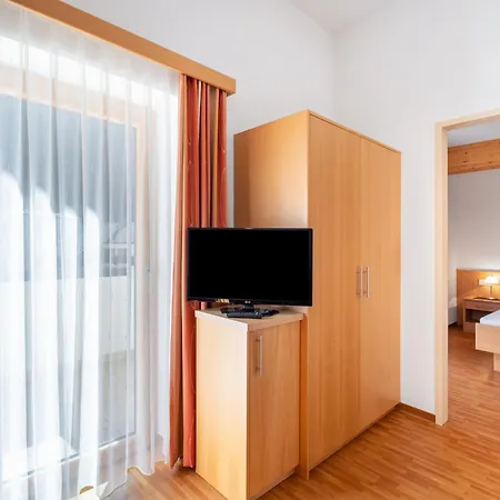 Appartamento Rosa-1 By Interhome *